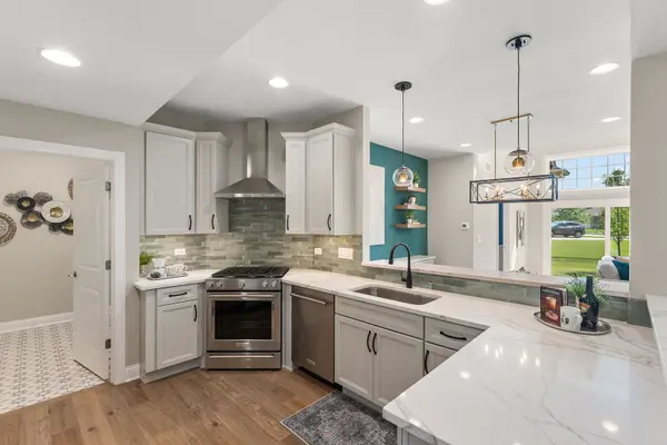 11166 Tuscany LN, Lemont, IL 60439