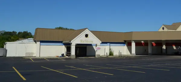 3575 Grand AVE, Gurnee, IL 60031