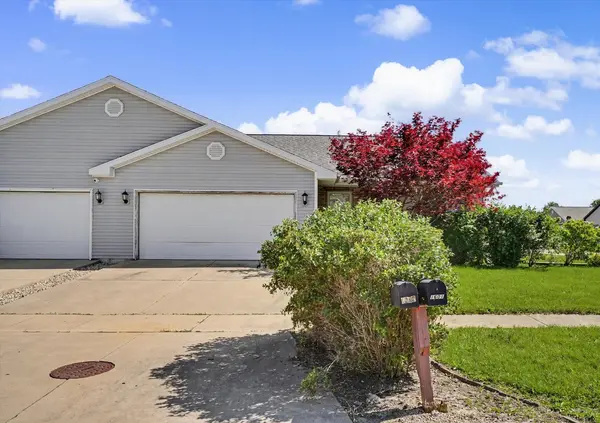 1601 E Lexington DR, Urbana, IL 61802