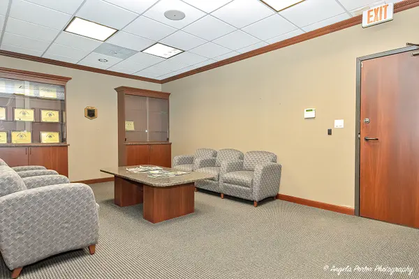5400 W Elm ST #200-204, Mchenry, IL 60050