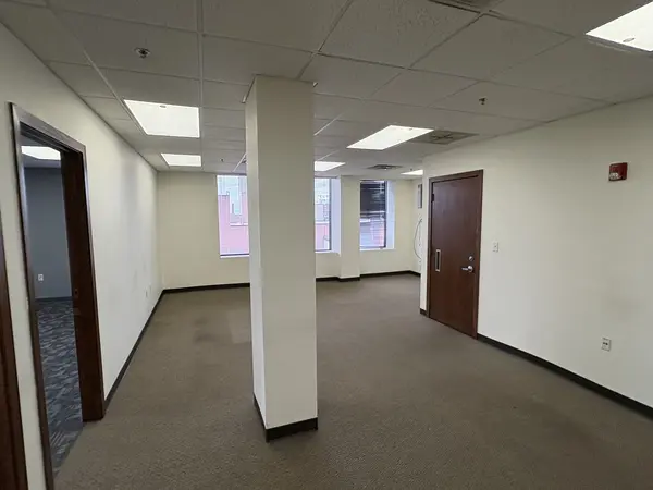 187 S Schuyler AVE #410, Kankakee, IL 60901