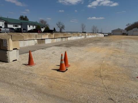 904 Walton RD, Dixon, IL 61021