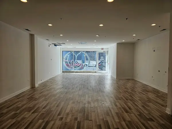 861 N Larrabee ST, Chicago, IL 60610