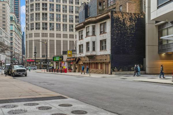 806 N Rush ST, Chicago, IL 60611