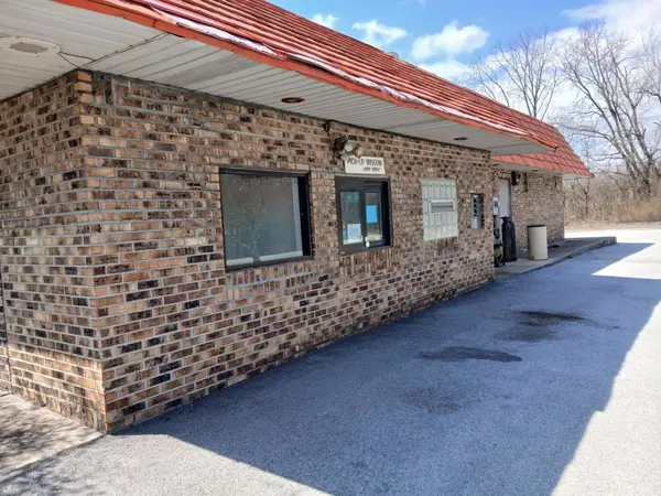 22048 Governors HWY, Richton Park, IL 60471