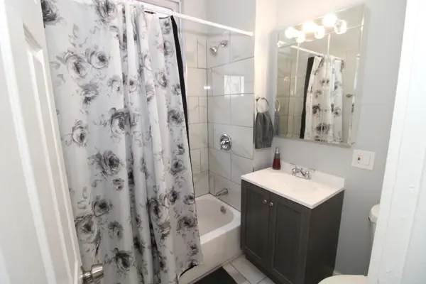 Address not disclosed, Chicago, IL 60637