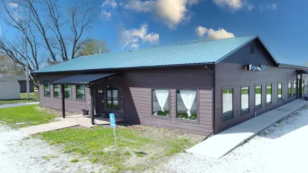 201 E Main ST, Crescent City, IL 60928