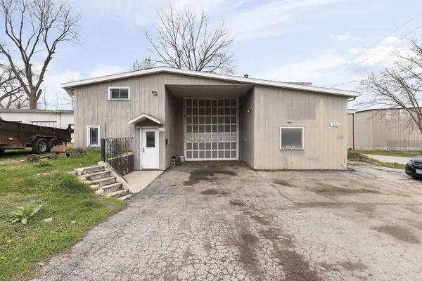 330 E Winslow ST, Freeport, IL 61032