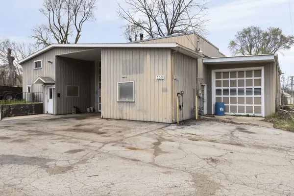 330 E Winslow ST, Freeport, IL 61032