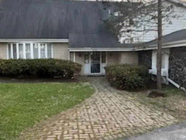 2700 Chariot LN, Olympia Fields, IL 60461