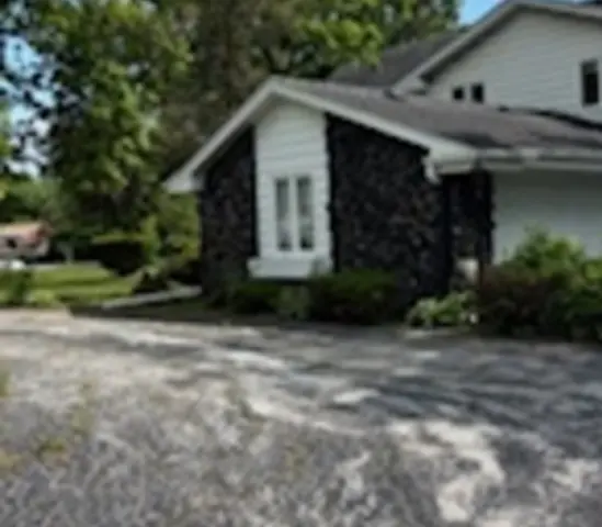 2700 Chariot LN, Olympia Fields, IL 60461