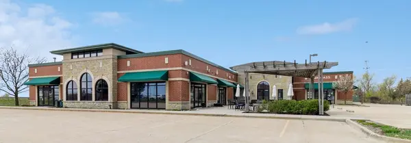 11701 Catalpa LN, Woodstock, IL 60098
