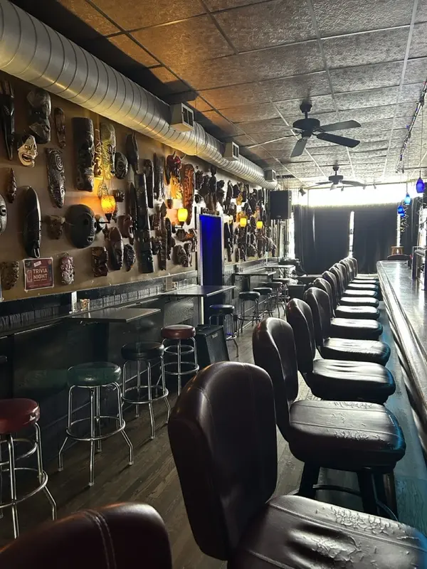 2251 W Devon AVE, Chicago, IL 60659