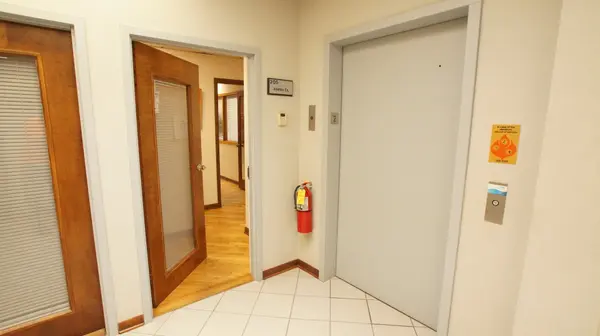 809 RIDGE RD #205, Wilmette, IL 60091