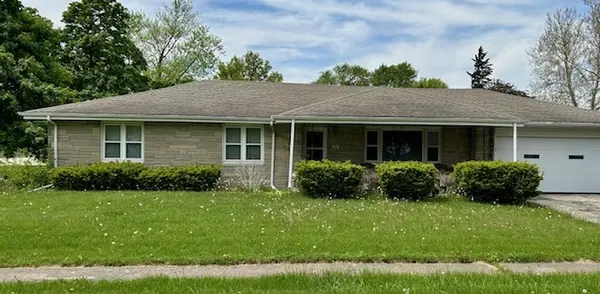 101 N Phillips ST, Thomasboro, IL 61878