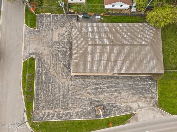 1550 Green Bay RD, North Chicago, IL 60064