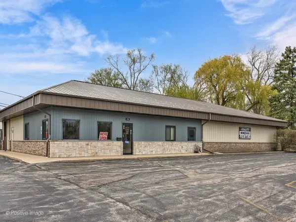 1550 Green Bay RD, North Chicago, IL 60064