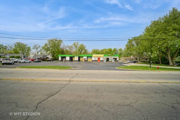 235 W State RD, Island Lake, IL 60042