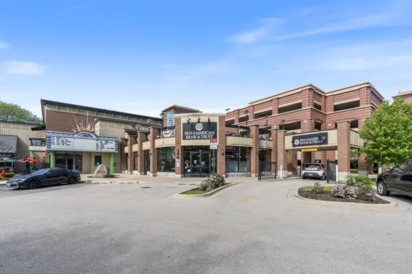 180 N Smith ST, Palatine, IL 60067