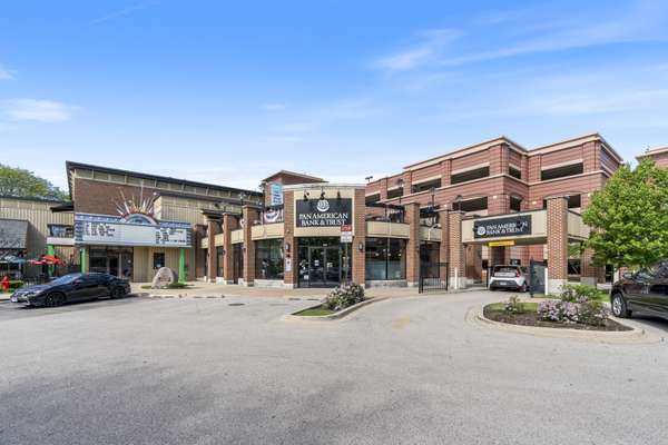180 N Smith ST, Palatine, IL 60067