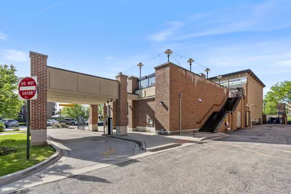 180 N Smith ST, Palatine, IL 60067