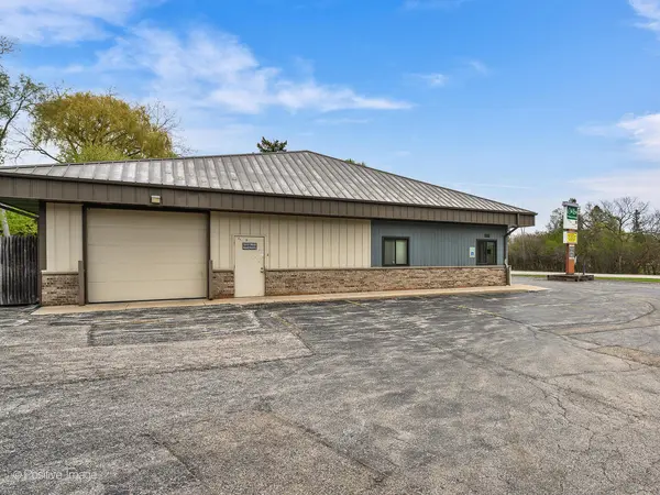 1550 Green Bay RD, North Chicago, IL 60064