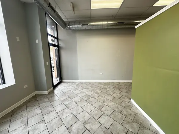 1952 N Pulaski RD, Chicago, IL 60639