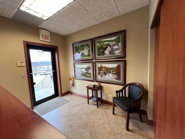 711 Ridgeview DR #711-713, Mchenry, IL 60050