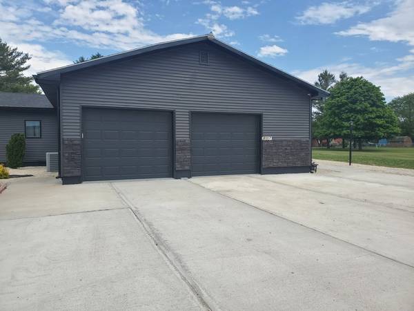 507 N Secor ST, Gilman, IL 60938