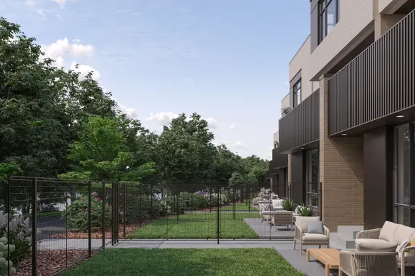 2235 W Oakdale AVE #17-B, Chicago, IL 60618