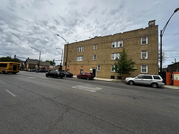 3752 W Division ST, Chicago, IL 60651