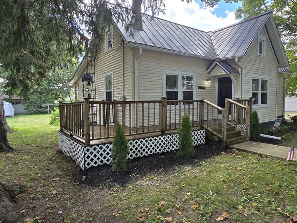 103 W Cherokee AVE W, Shabbona, IL 60550
