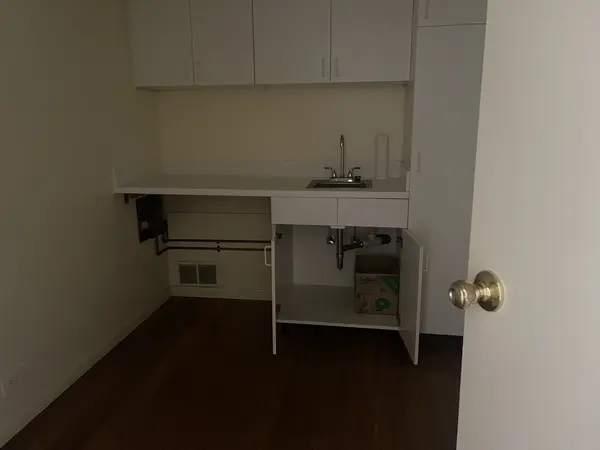69 N Broadway ST #69-73, Des Plaines, IL 60016