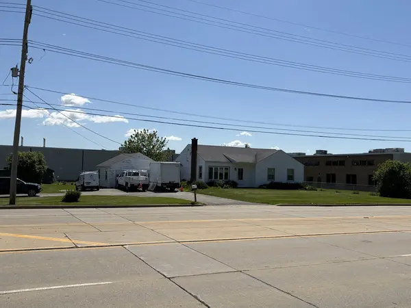 1033 S Wheeling RD, Wheeling, IL 60090