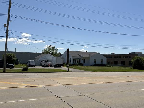 1033 S Wheeling RD, Wheeling, IL 60090
