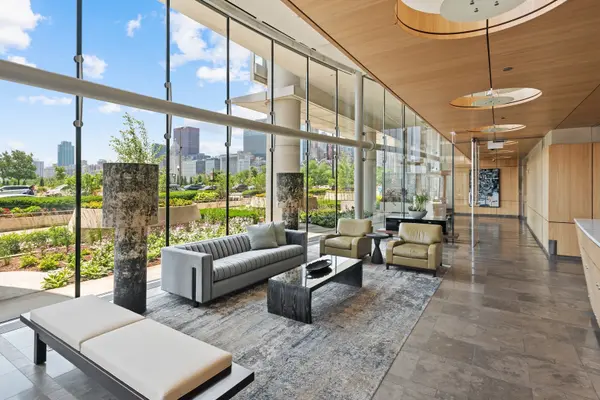 340 E Randolph ST #5504, Chicago, IL 60601