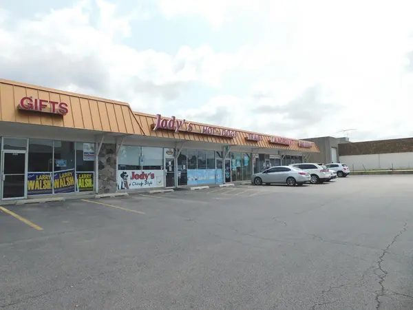 318 REPUBLIC AVE #318, Joliet, IL 60435