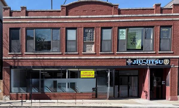 2440 N Lincoln AVE, Chicago, IL 60614
