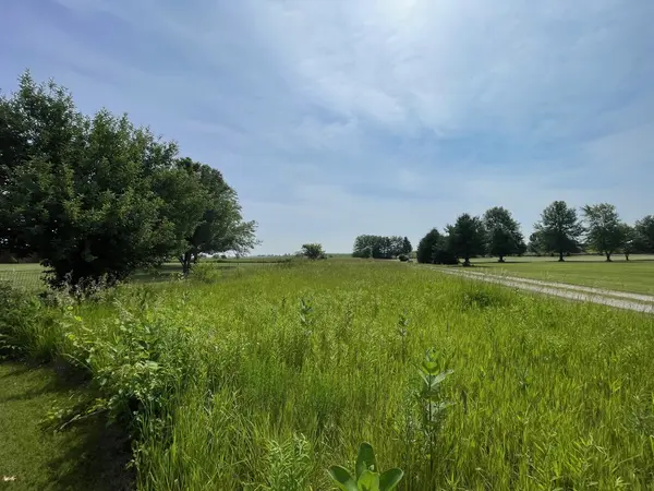 2908 E 29th RD, Seneca, IL 61360