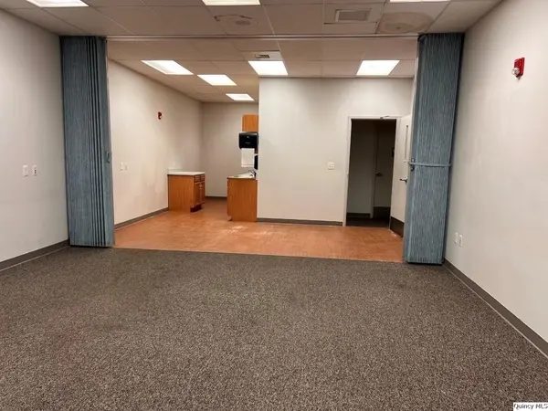 1112-1128 Broadway Suite E, Quincy, IL 62301