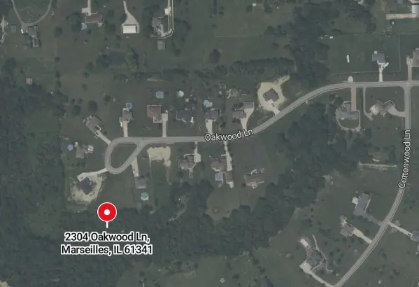 2304 Oakwood LN, Marseilles, IL 61341