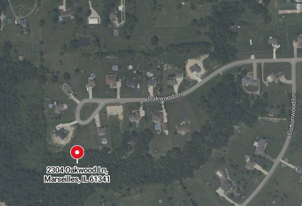 2304 Oakwood LN, Marseilles, IL 61341