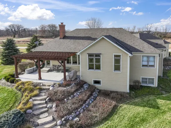 10509 Henning DR, Huntley, IL 60142