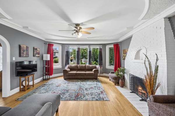 10745 S Church ST, Chicago, IL 60643