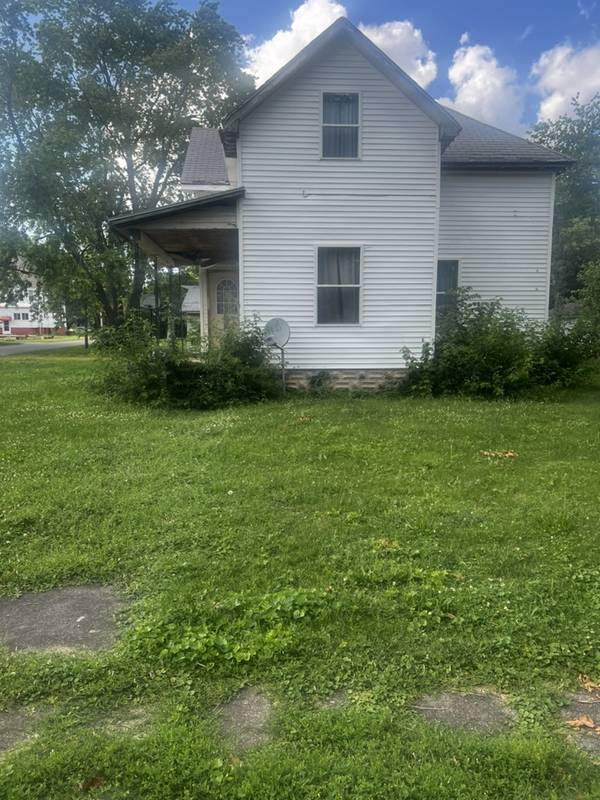702 E Washington ST, Hoopeston, IL 60942
