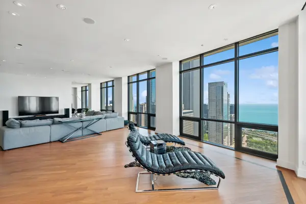 130 N GARLAND CT #57C, Chicago, IL 60602