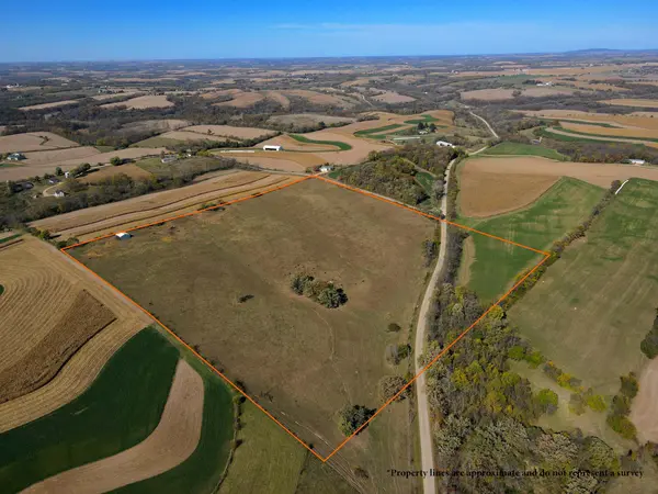 000 Holstein Prairie RD, Monticello, WI 53570