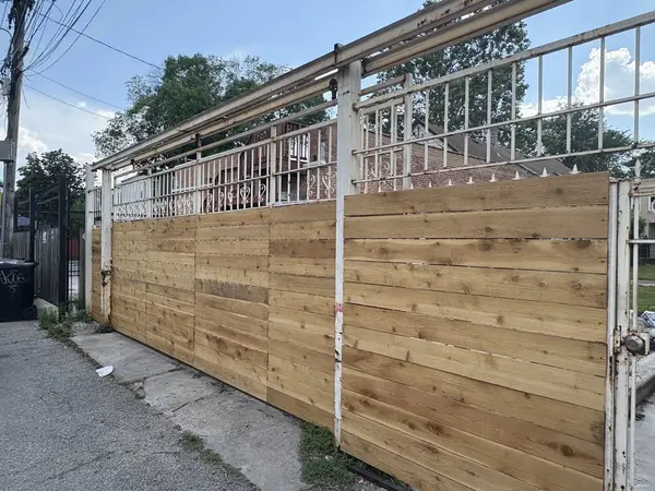 2503 N Lotus AVE, Chicago, IL 60639