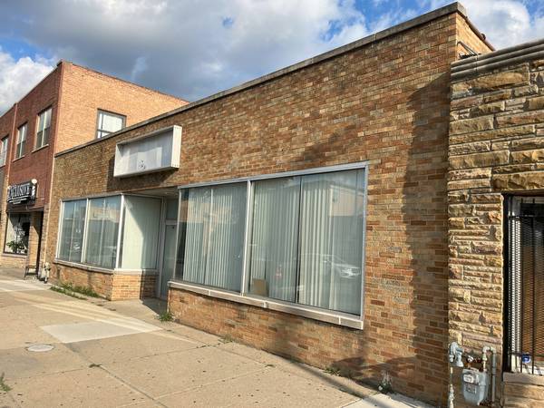 5245 W Diversey AVE, Chicago, IL 60639
