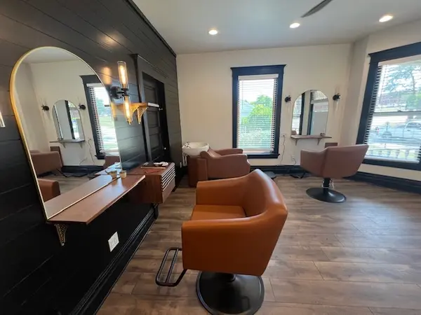 210 N Madison ST, Woodstock, IL 60098